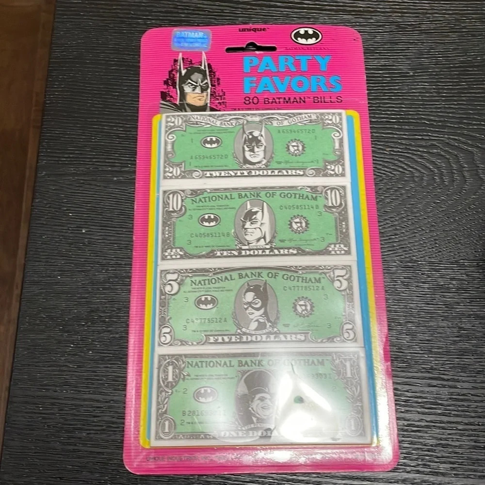 RARE 1991 DC Comics Batman Returns Bills Party Favors NEW